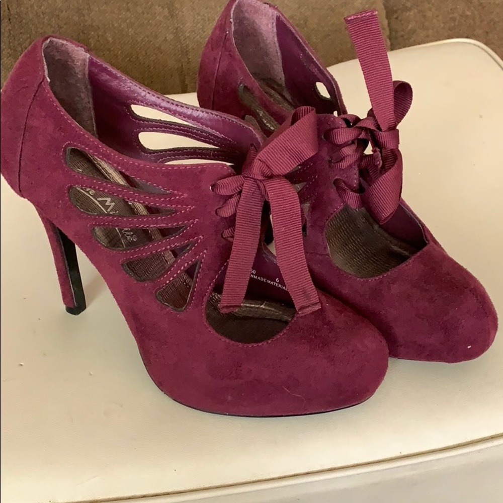 Anne Michelle heels.